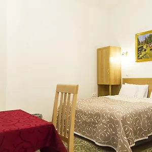Apartment Authentic Akacfa, Budapest